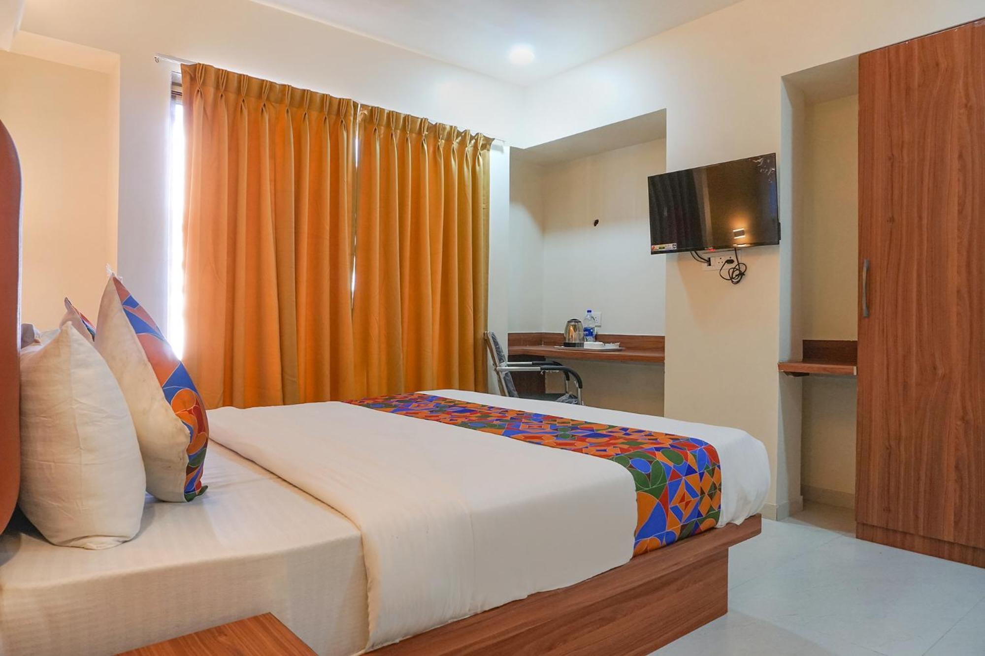 Fabhotel Emersion Residency - High Street Near Laxman Nagar, Baner Pune Exterior photo