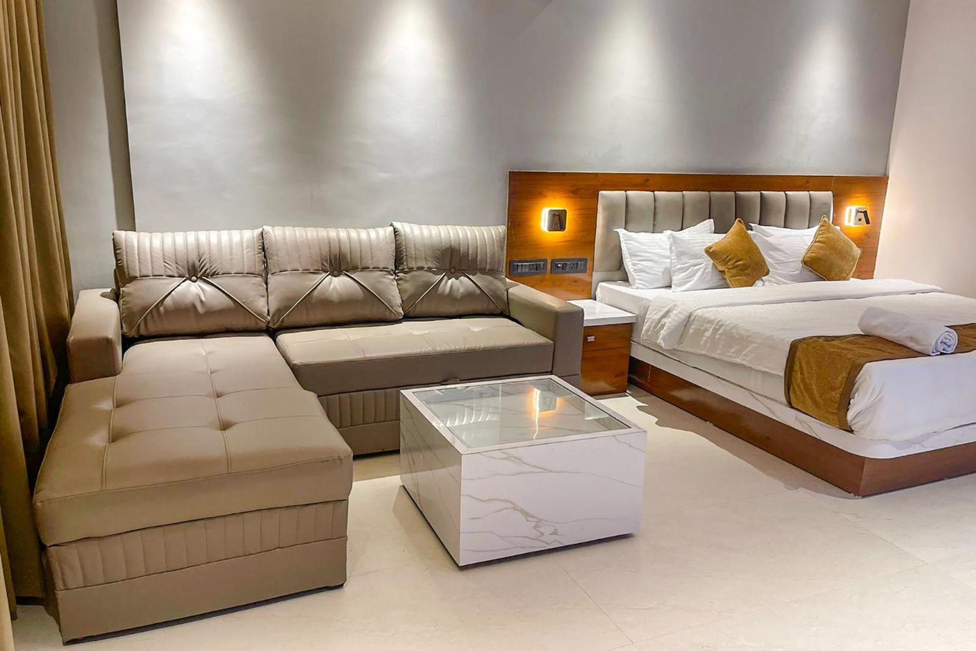 Fabhotel Emersion Residency - High Street Near Laxman Nagar, Baner Pune Exterior photo